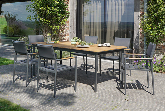 Mobilier en aluminium